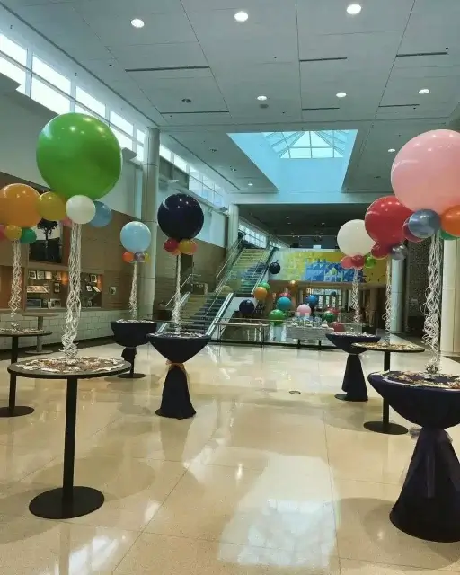 table top balloon centerpieces